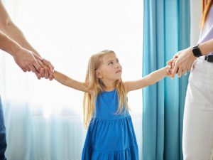 Co zrobić, kiedy drugi rodzic utrudnia kontakty z dzieckiem?